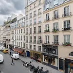 Gorgeous 1Bedroom Industrial Style Flat-Place Vendome